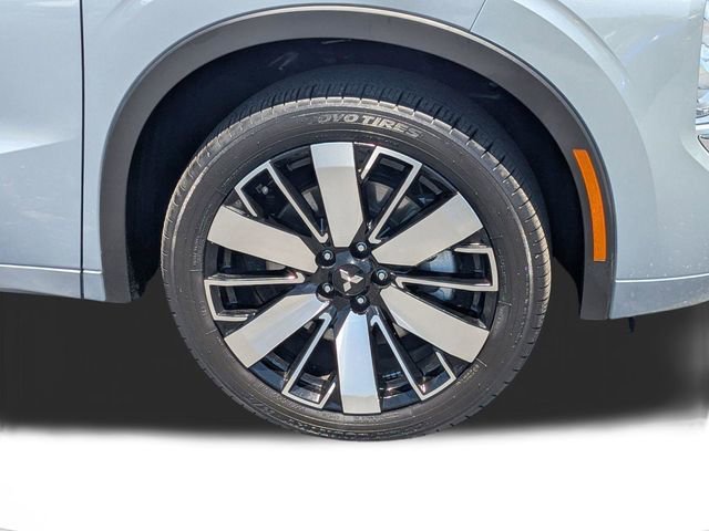 Used 2025 Mitsubishi Outlander SEL image 10