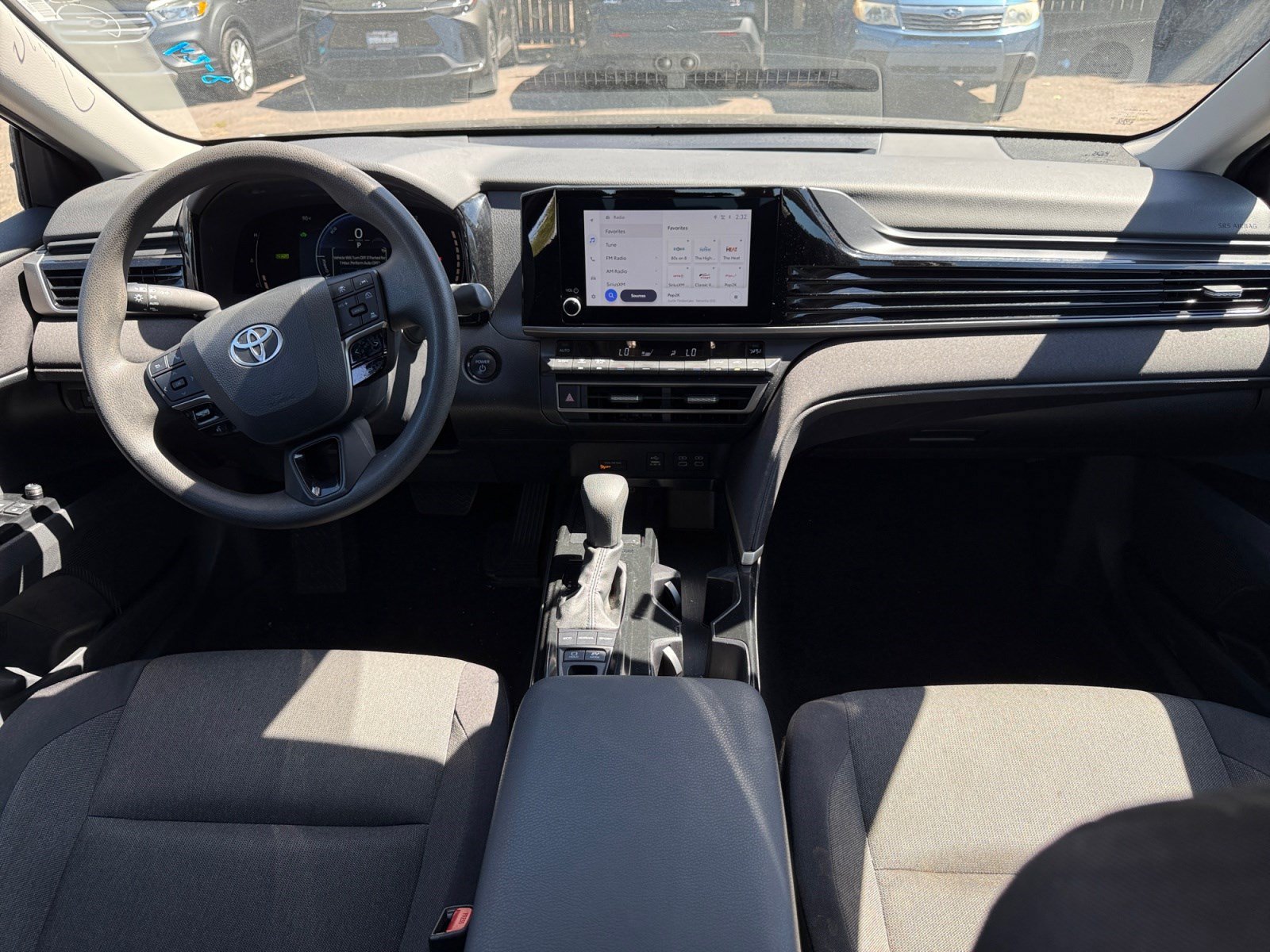 Used 2025 Toyota Camry LE FWD image 19