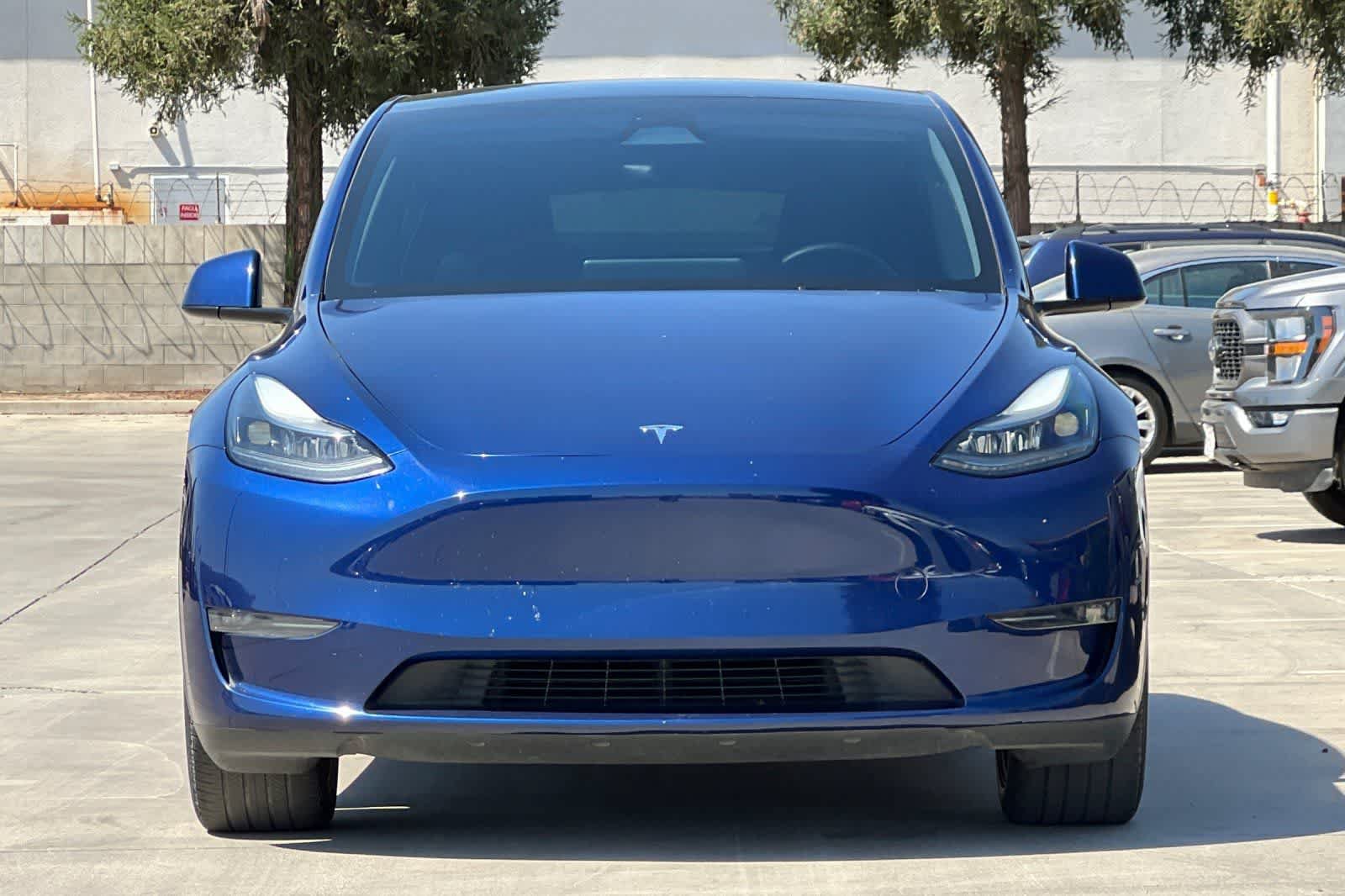 Used 2024 Tesla Model Y Long Range AWD/4WD image 11