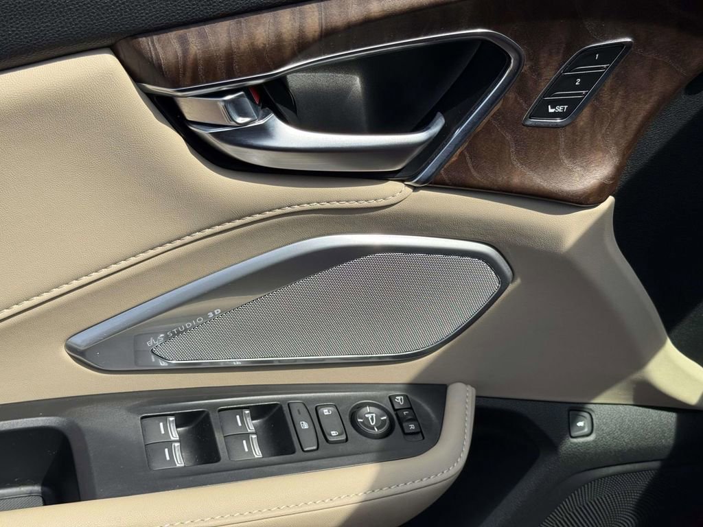 Certified 2024 Acura RDX SH-AWD w/ Advance Package image 11