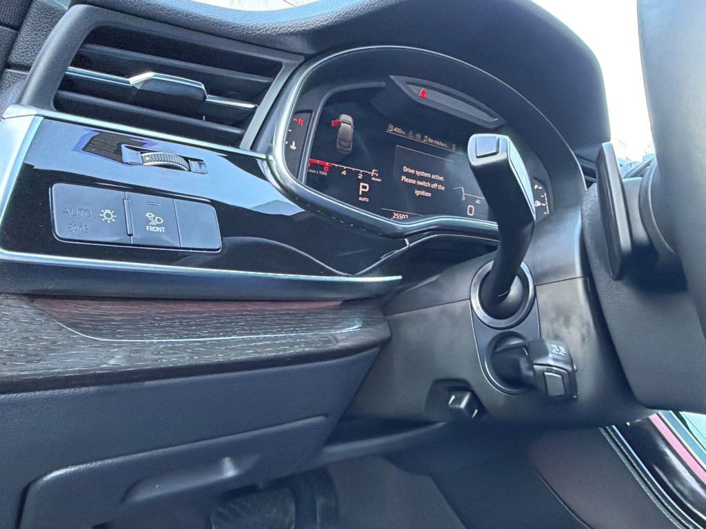 Used 2025 Audi Q7 3.0T Premium Plus image 37