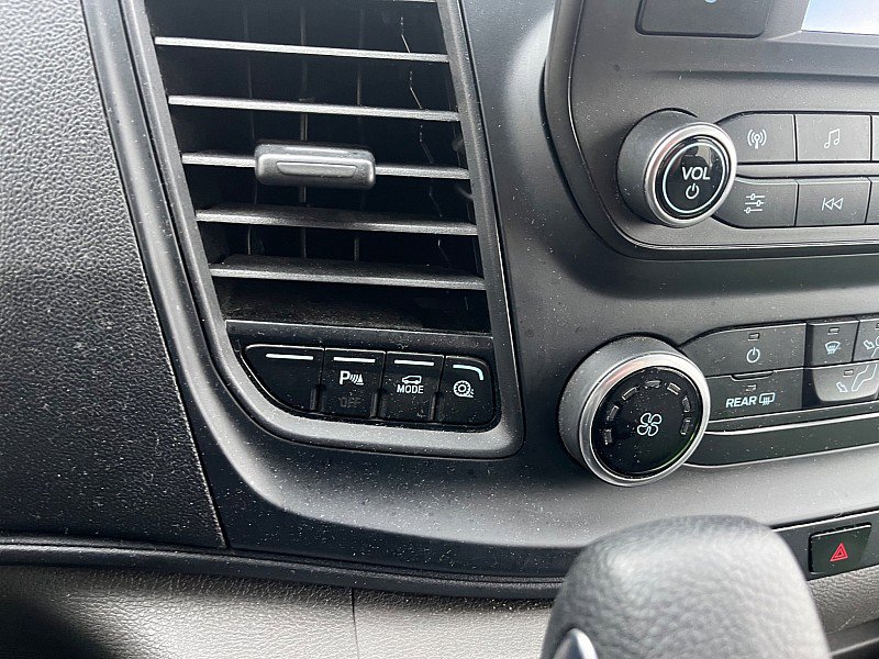 Used 2021 Ford Transit 350 XLT image 27