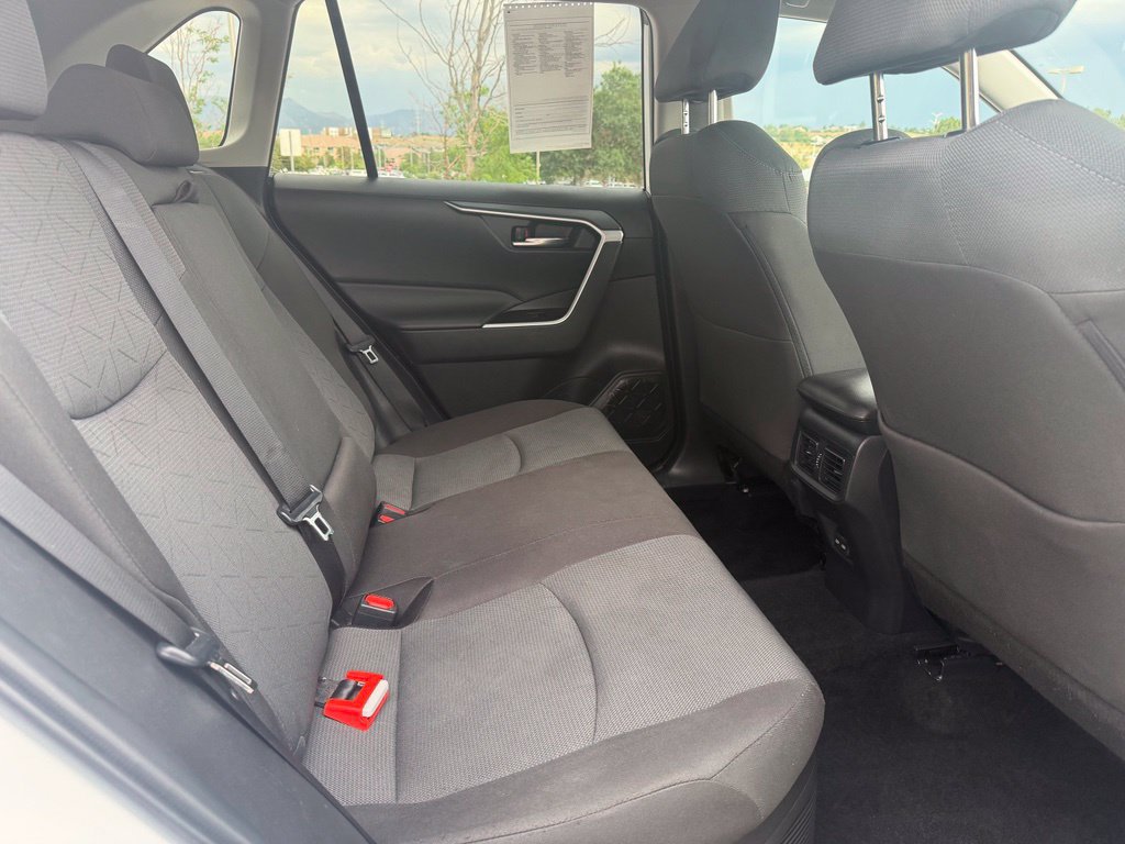 Used 2025 Toyota RAV4 XLE AWD/4WD image 26