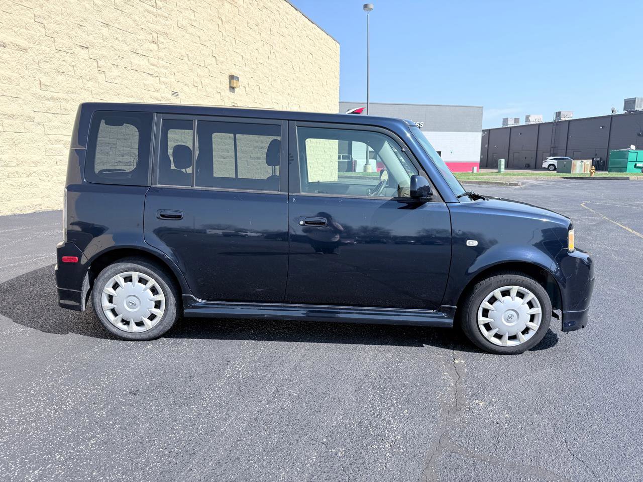 Used 2006 Scion xB image 6