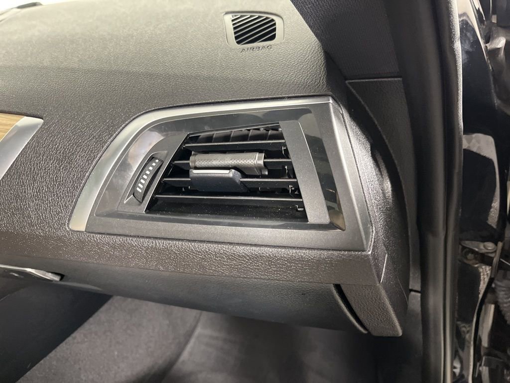 Used 2018 BMW 230i Coupe image 19