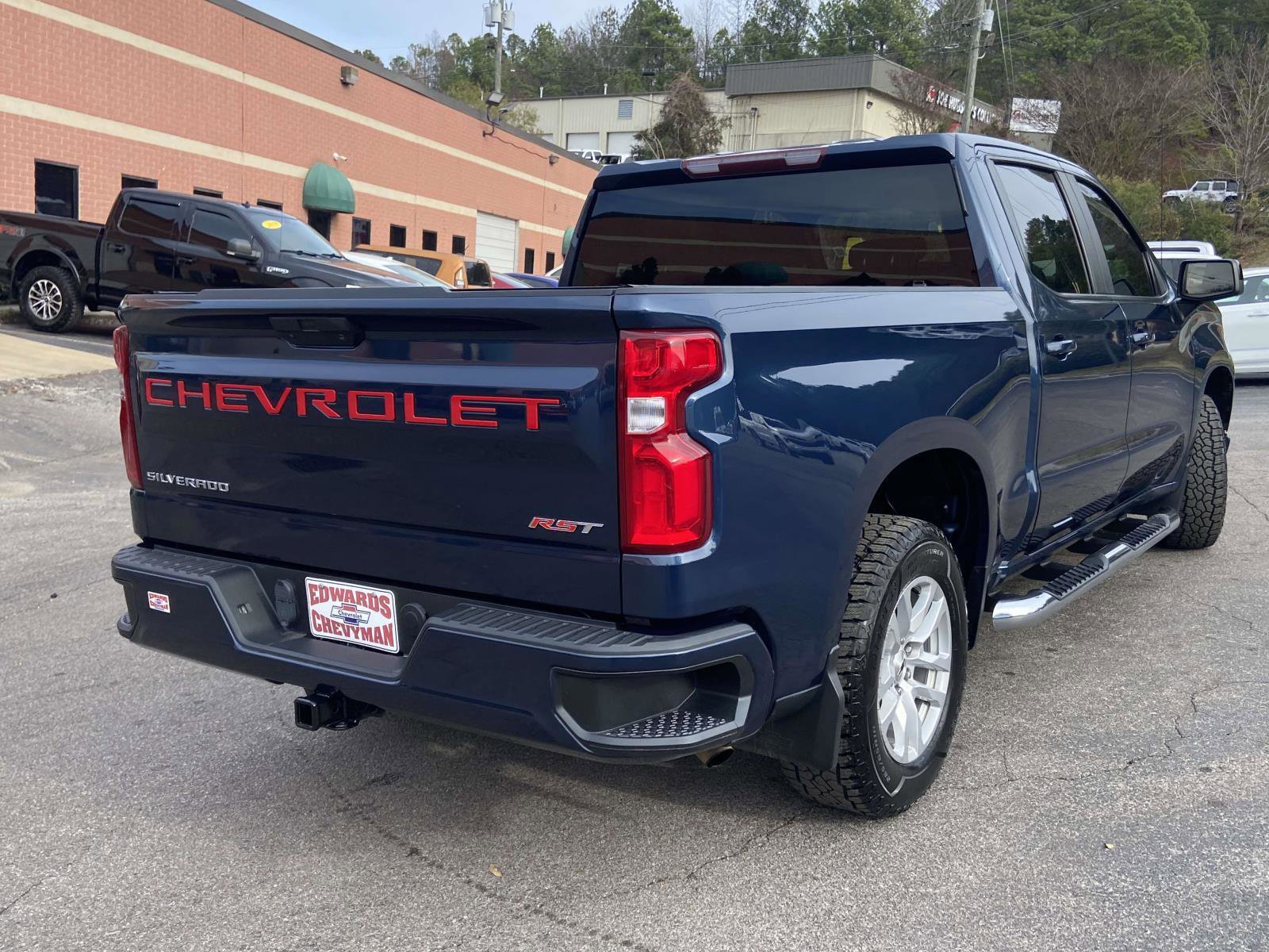 Certified 2022 Chevrolet Silverado 1500 RST image 18