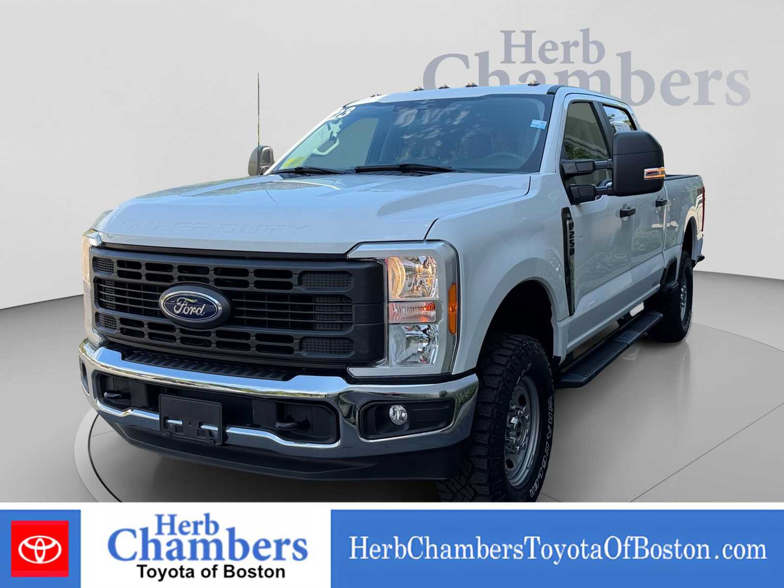 Used 2023 Ford F250 XL w/ XL Off-Road Package AWD/4WD image 9