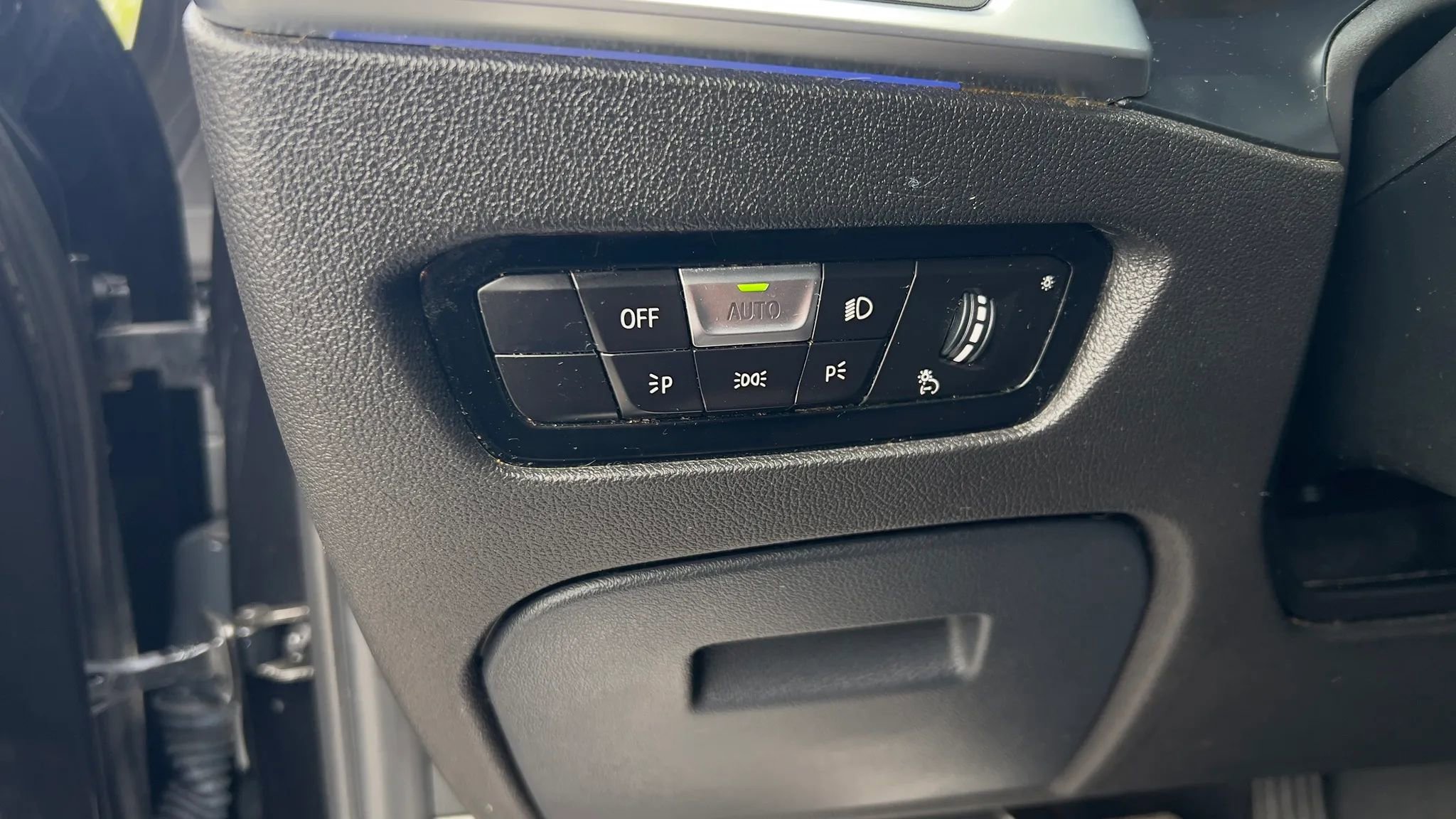 Used 2019 BMW 330i xDrive Sedan w/ Premium Package AWD/4WD image 46