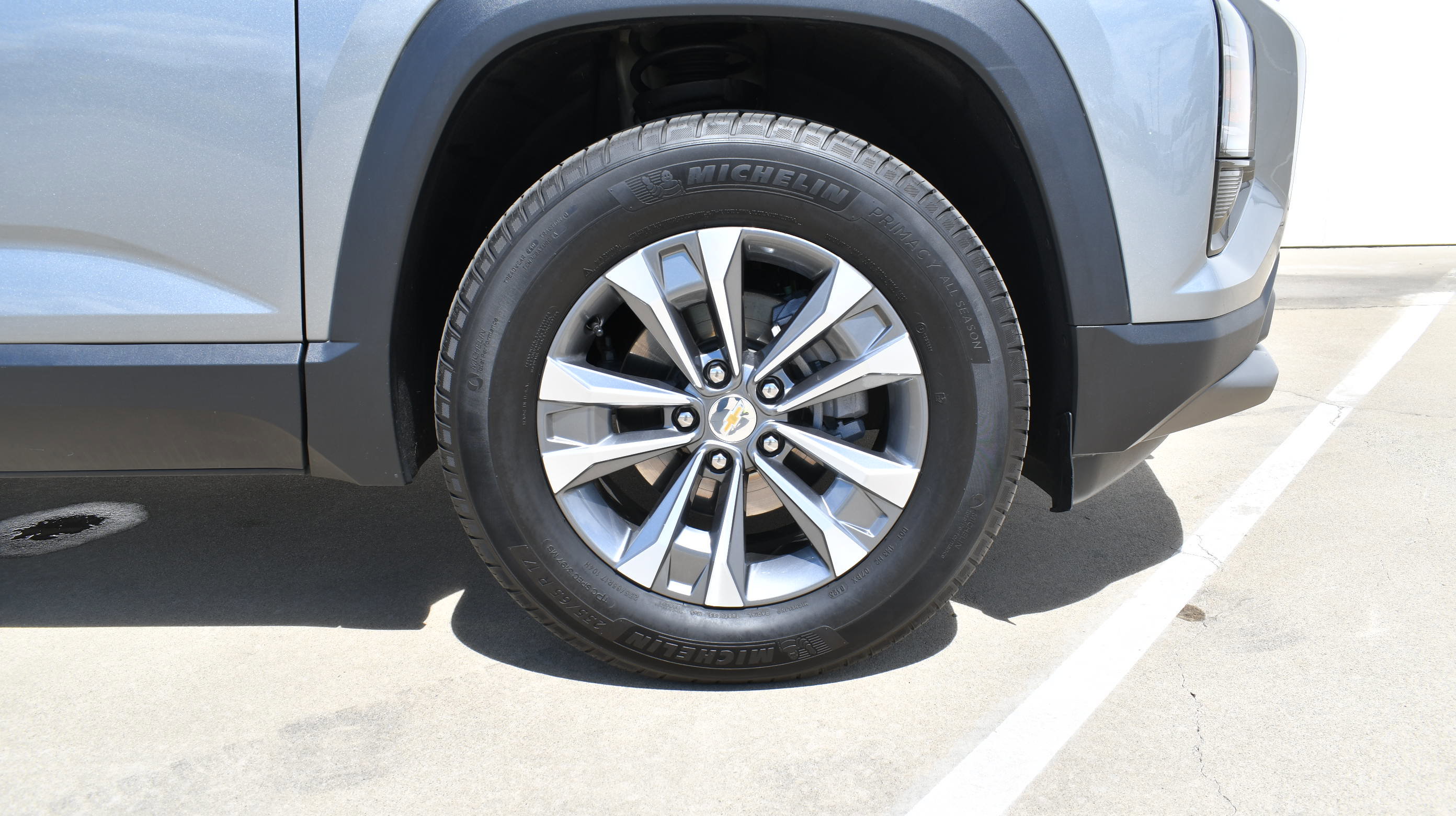 Used 2025 Chevrolet Equinox LT AWD/4WD image 6