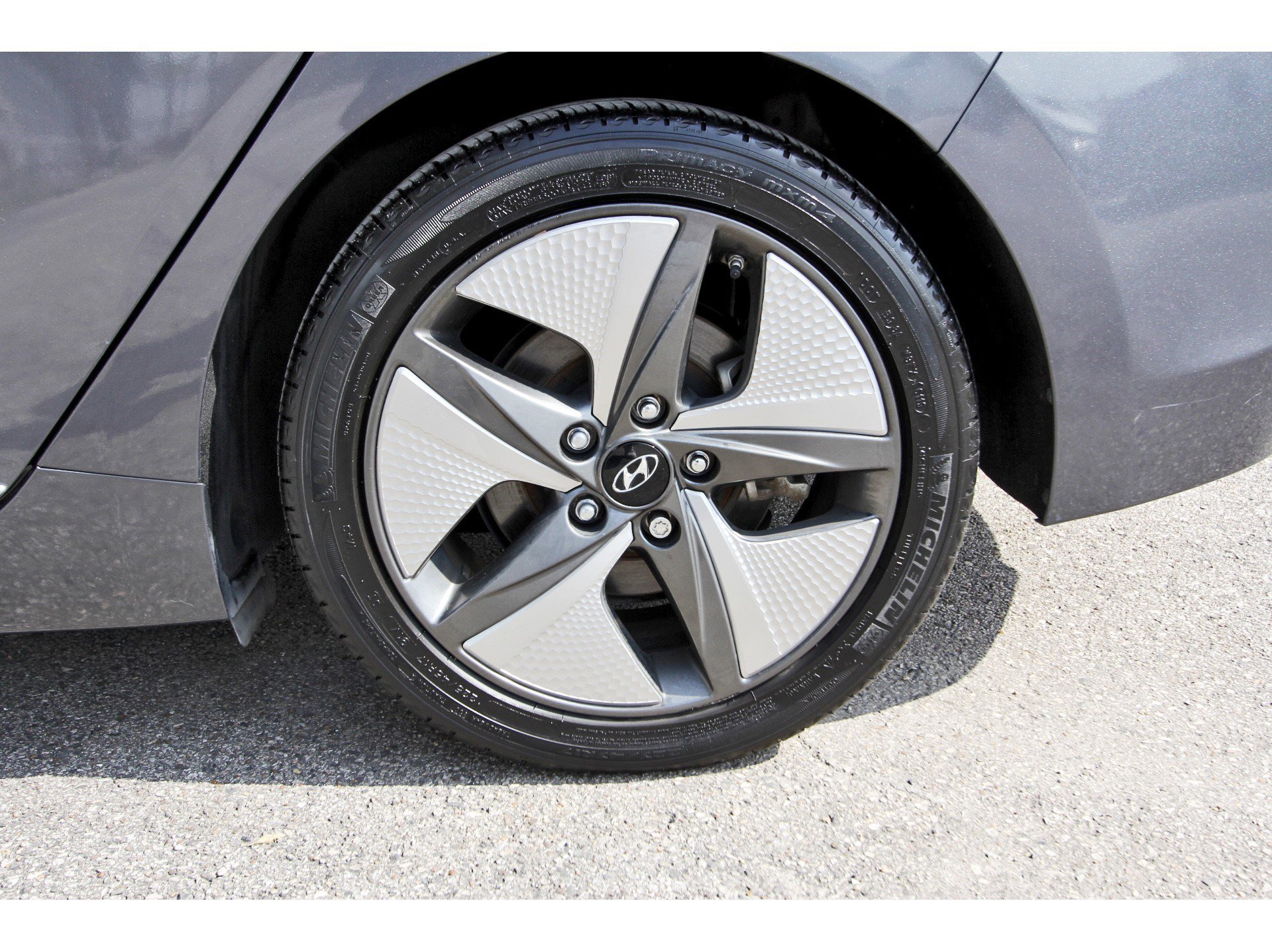 Used 2020 Hyundai Ioniq SEL image 33