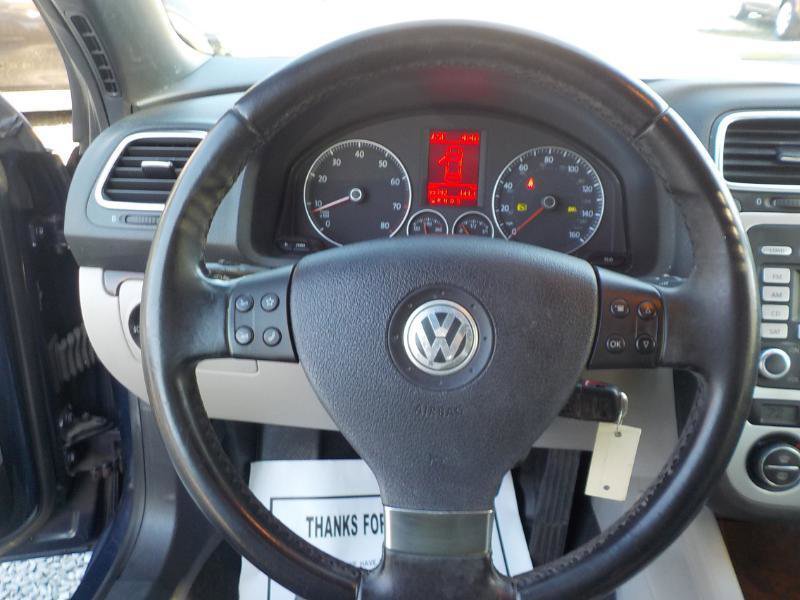 Used 2008 Volkswagen Eos Lux image 11