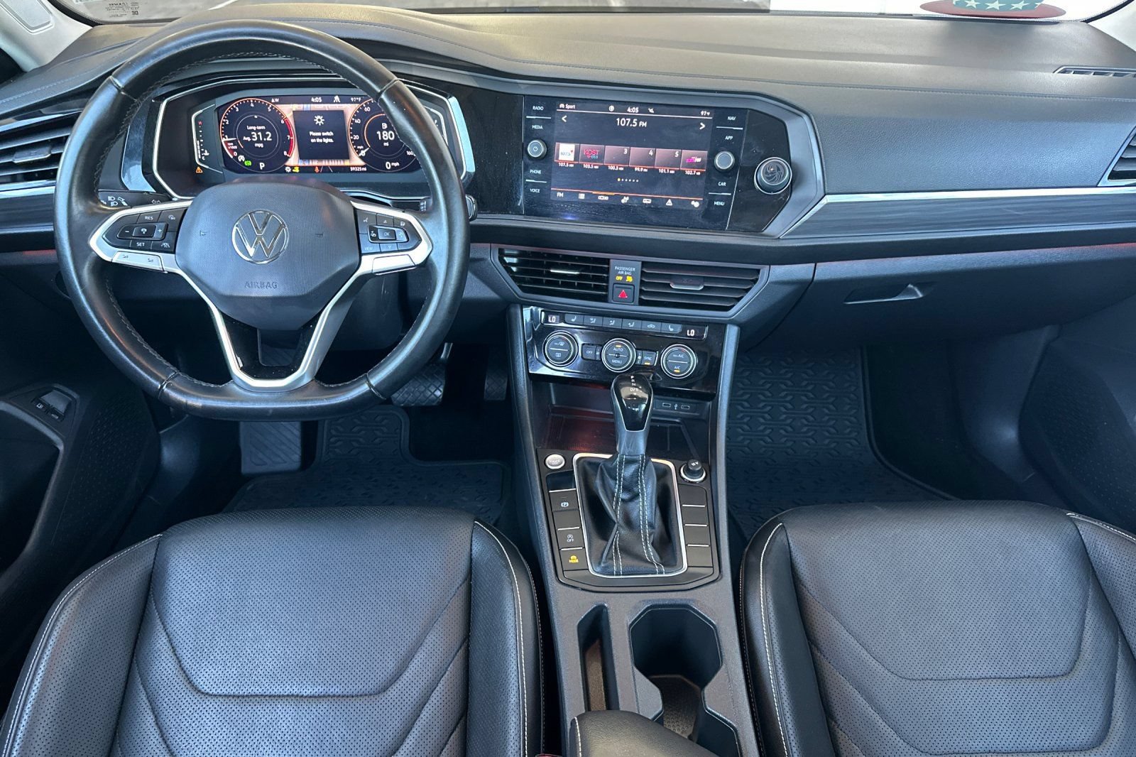 Used 2022 Volkswagen Jetta SEL FWD image 13