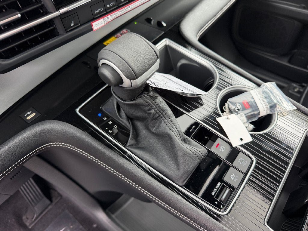 New 2026 Toyota Sienna XSE FWD image 22