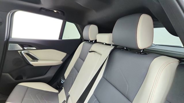 Used 2025 BMW X2 M35i image 29