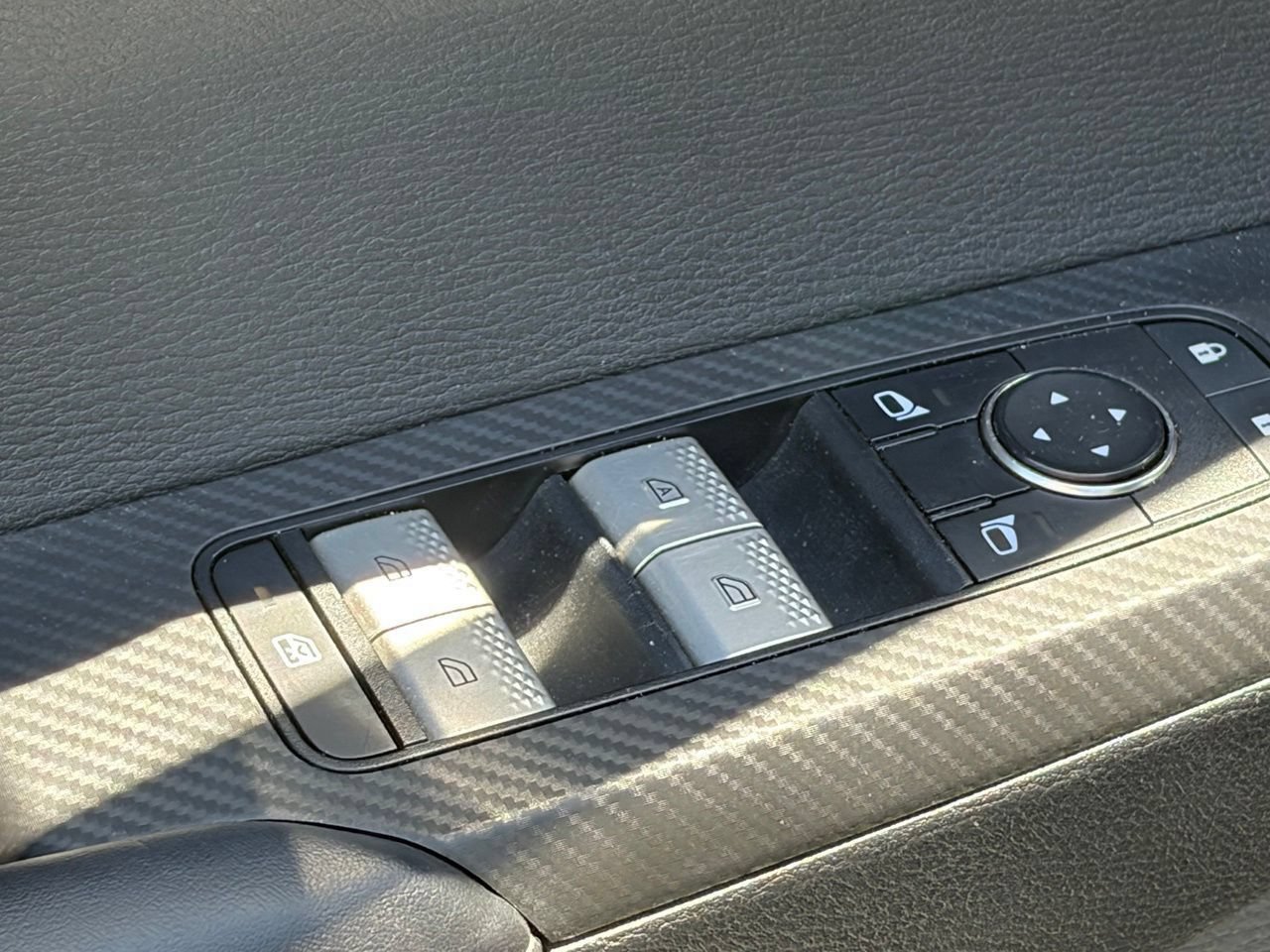 Used 2022 Mitsubishi Outlander ES FWD image 6