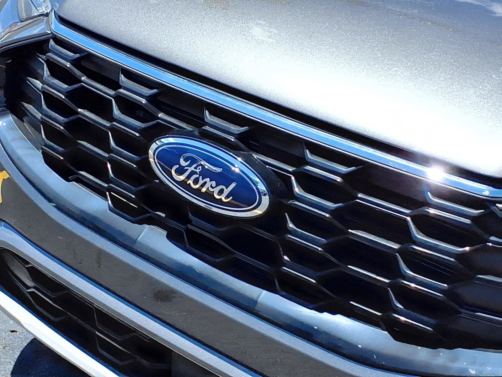 Used 2024 Ford Escape ST-Line w/ Tech Pack #1 AWD/4WD image 33