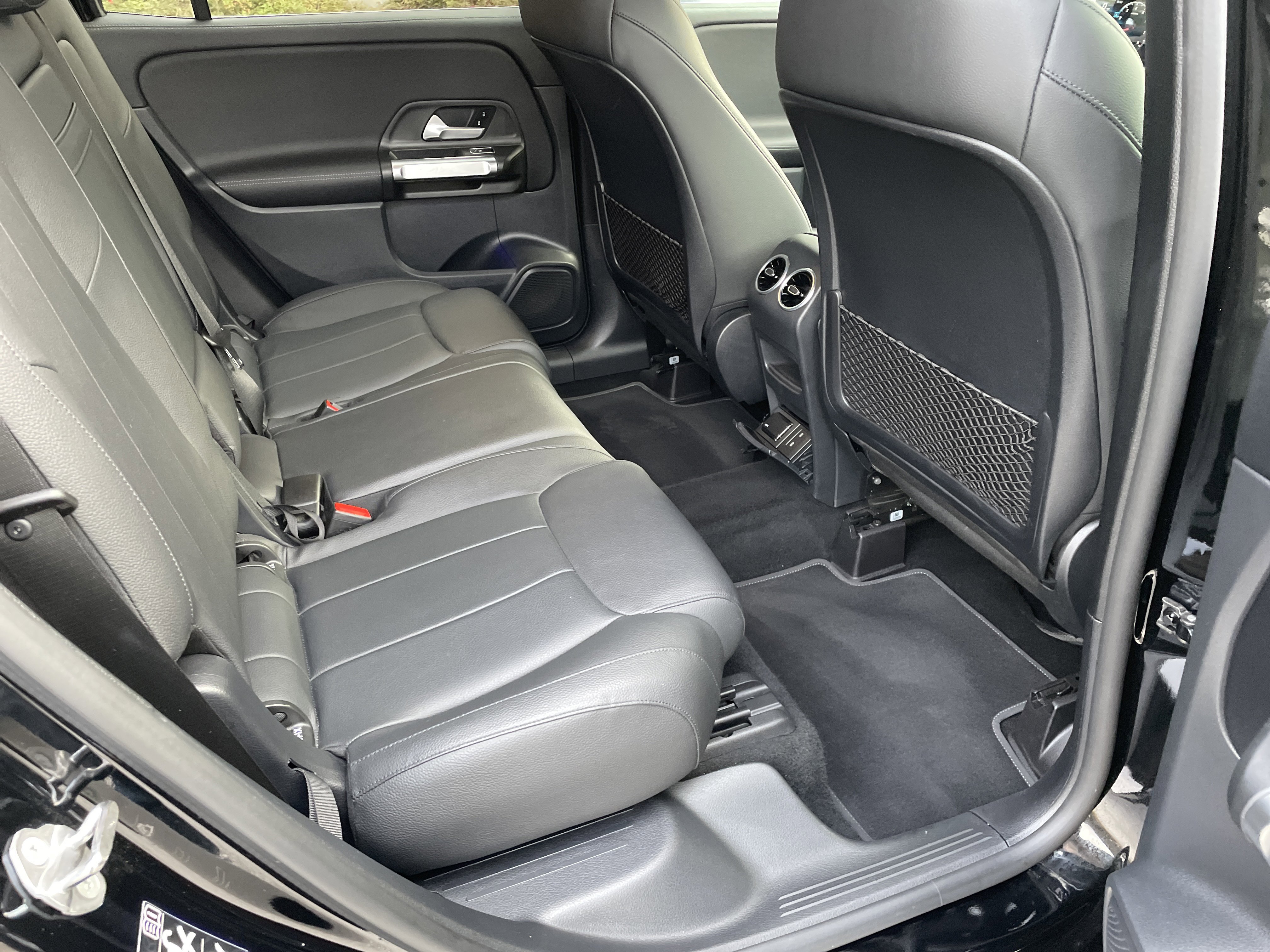 Certified 2022 Mercedes-Benz GLB 250 4MATIC image 43