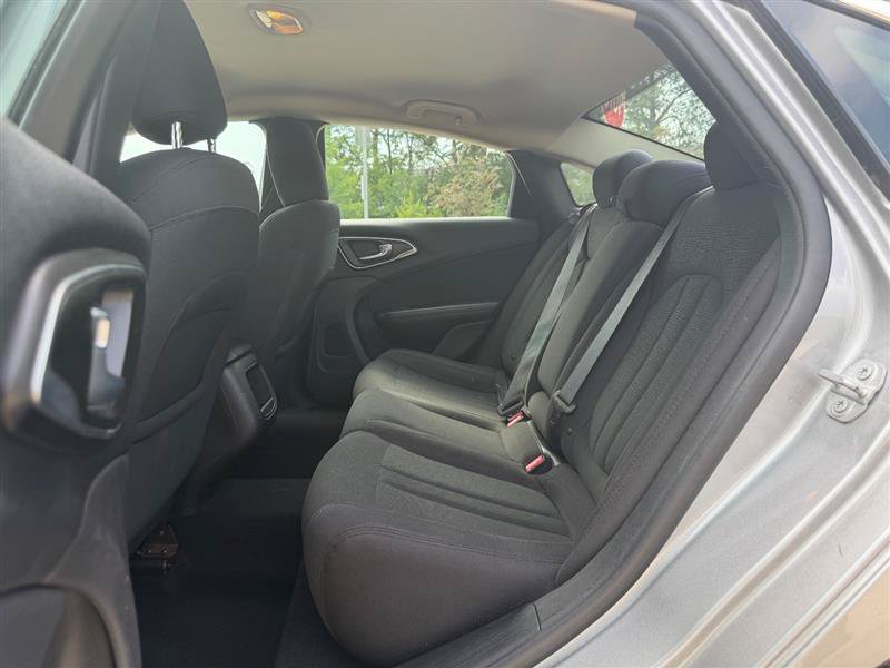 Used 2017 Chrysler 200 Limited w/ Driver Assist Package FWD image 15