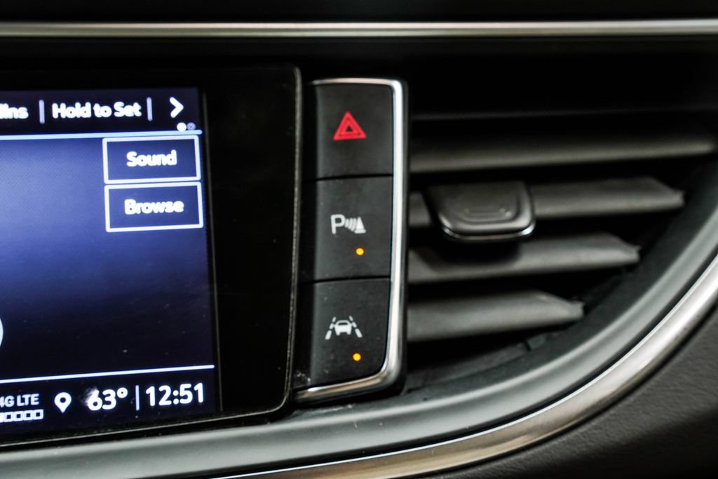Used 2023 Buick Enclave Avenir w/ Avenir Technology Package AWD/4WD image 39