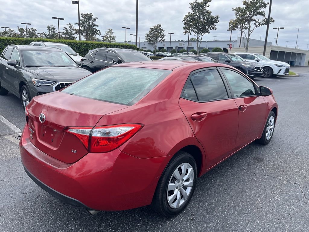Used 2015 Toyota Corolla LE FWD image 5