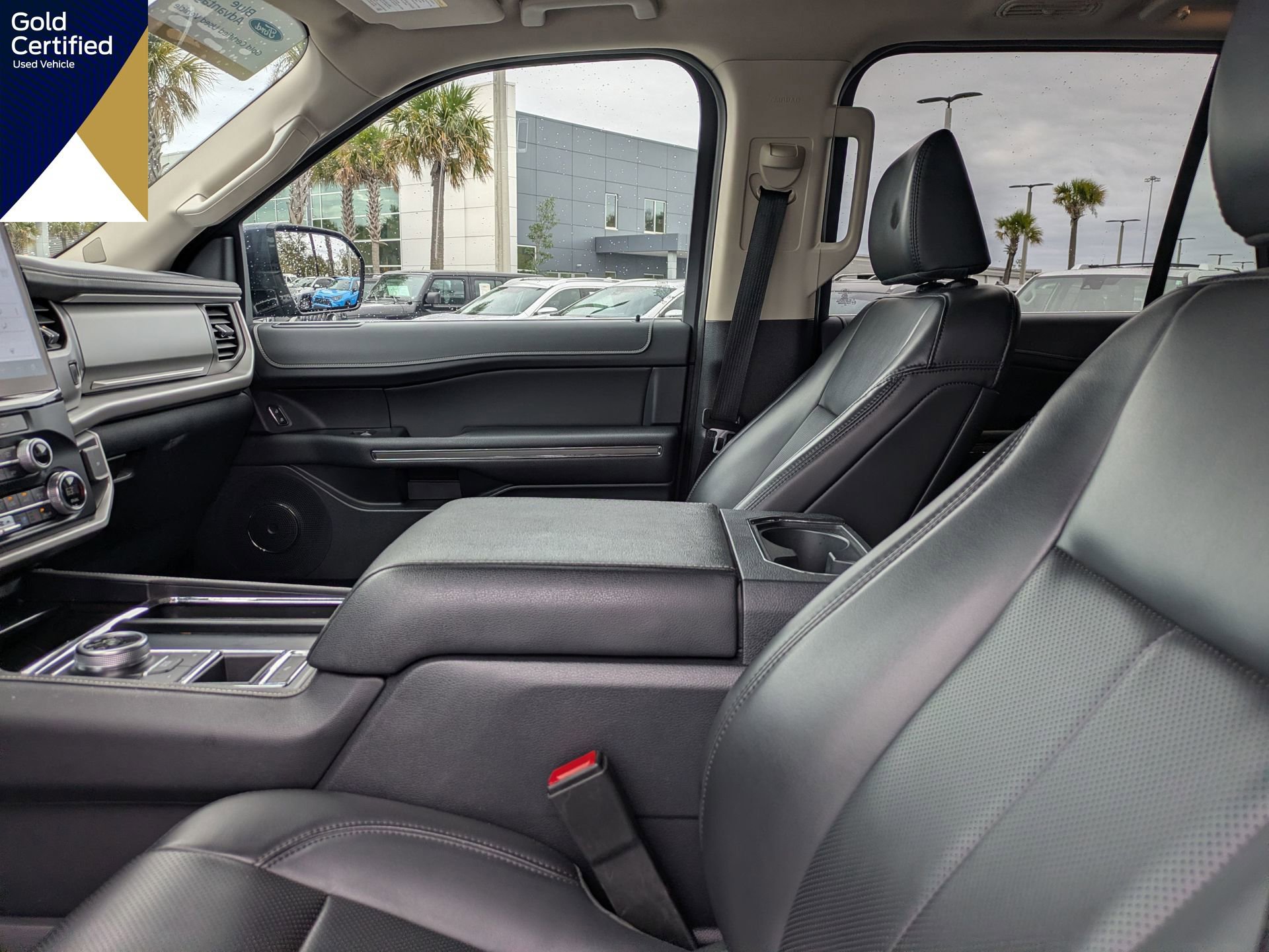 Certified 2022 Ford Expedition XLT image 27