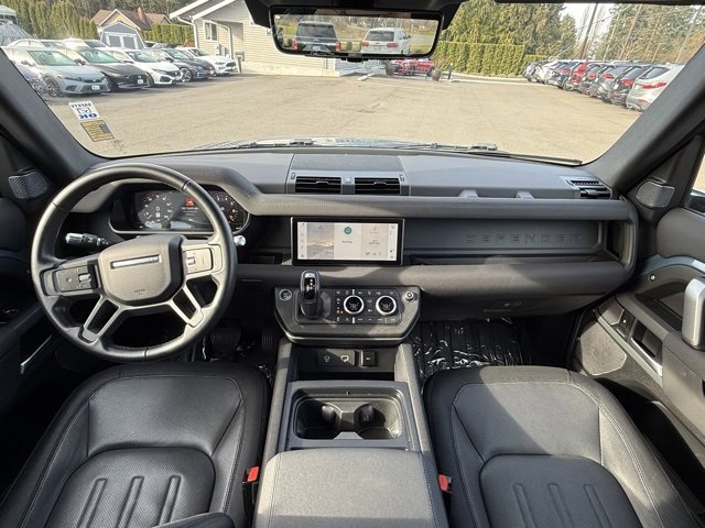 Used 2022 Land Rover Defender 90 X-Dynamic S image 23