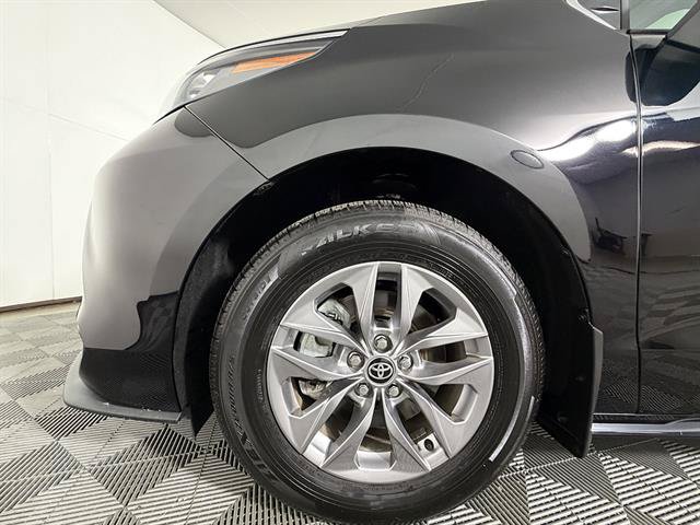 Certified 2026 Toyota Sienna XLE AWD/4WD image 24