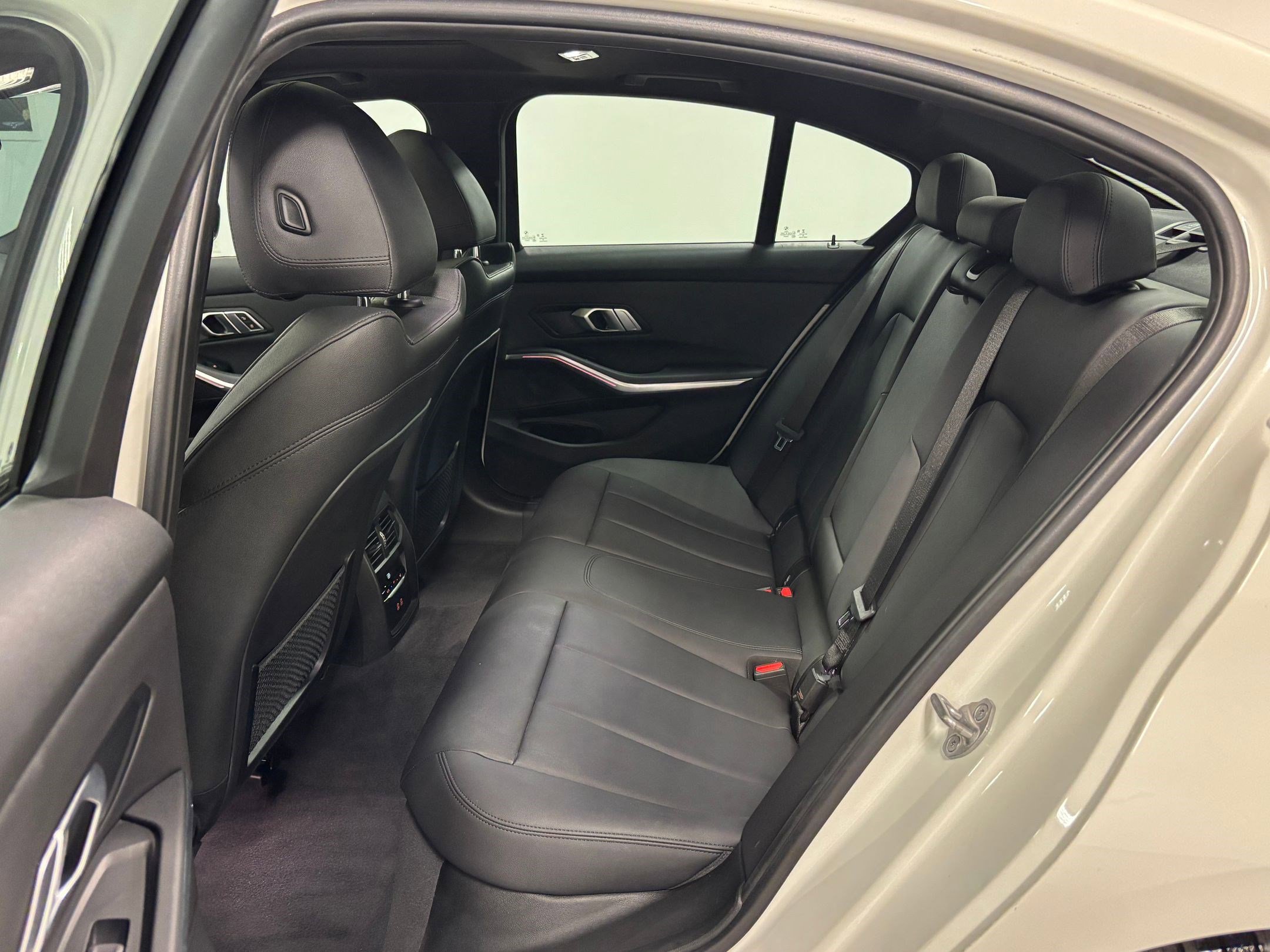 Used 2021 BMW M340i xDrive image 14