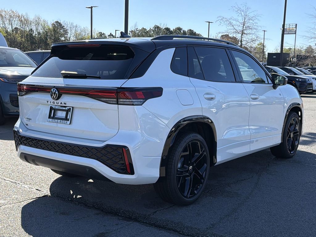New 2026 Volkswagen Tiguan SE R-Line FWD image 5