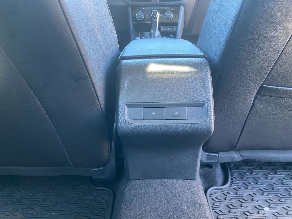 Used 2024 Volkswagen Jetta SEL image 28