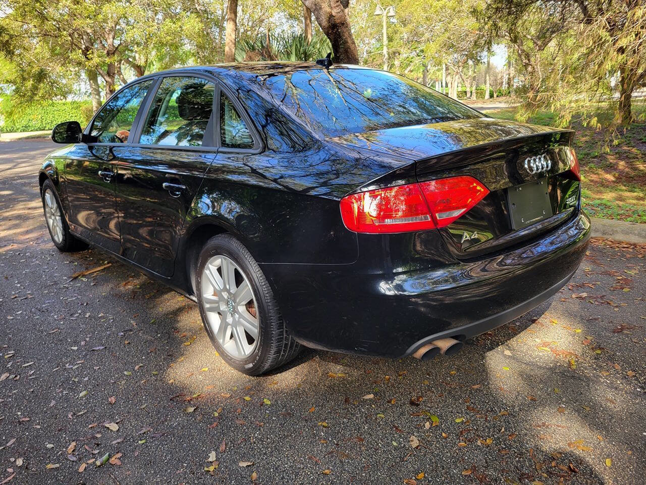 Used 2009 Audi A4 2.0T Premium image 9