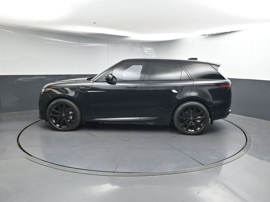 New 2025 Land Rover Range Rover Sport Dynamic SE AWD/4WD image 2