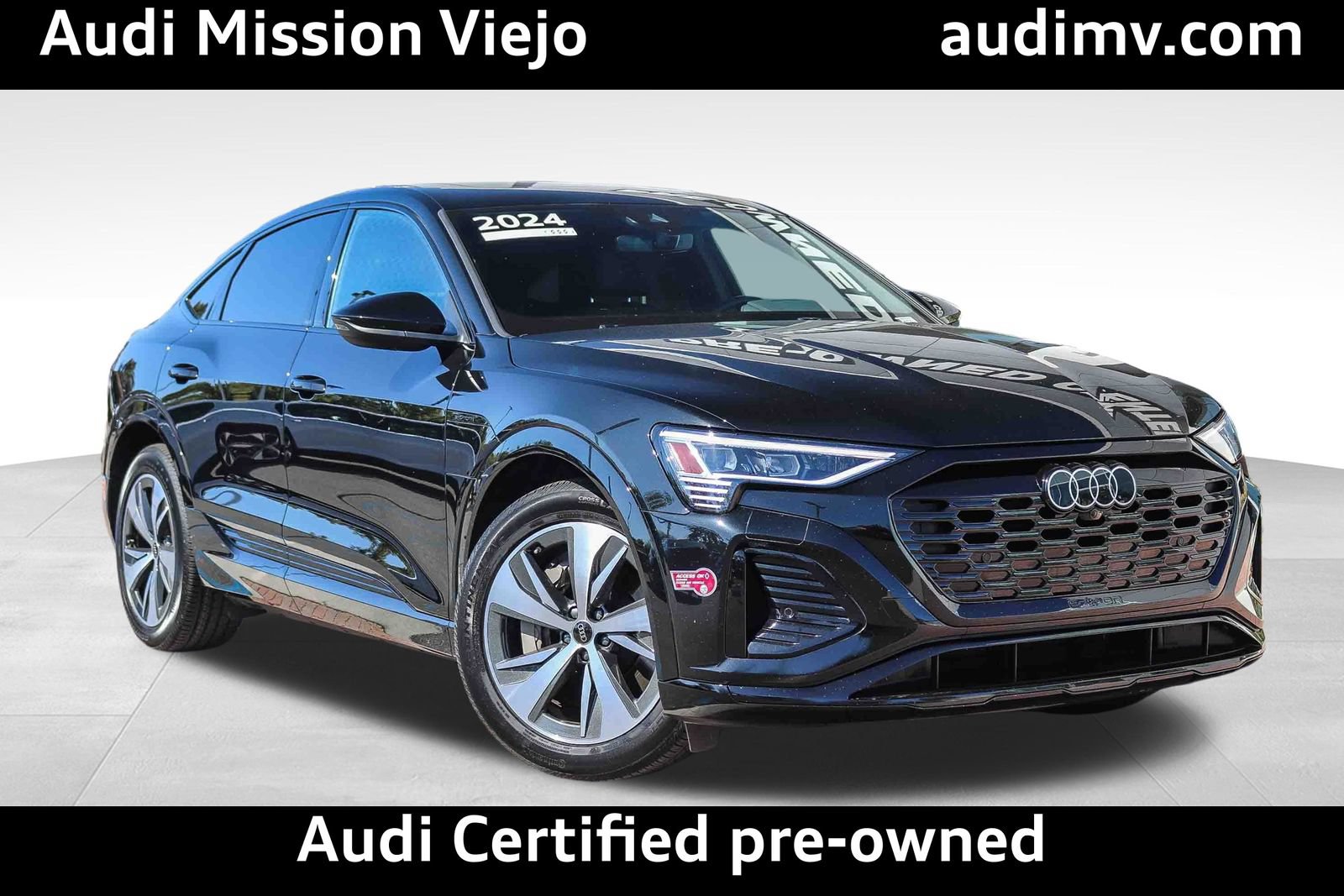 Certified 2024 Audi Q8 e-tron Premium AWD/4WD image 1