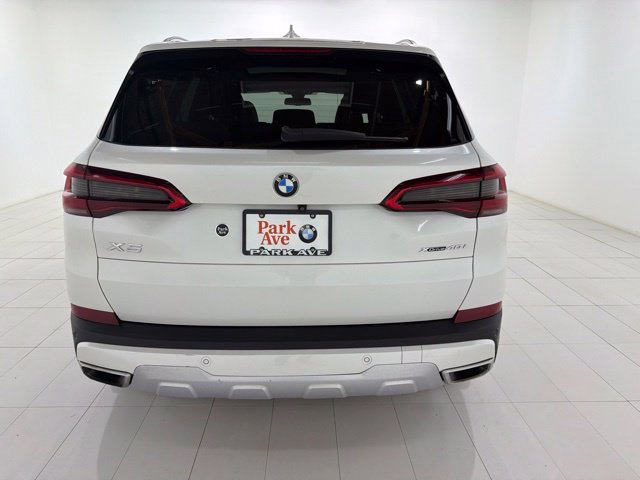 Used 2019 BMW X5 xDrive40i w/ Premium Package 2 AWD/4WD image 4