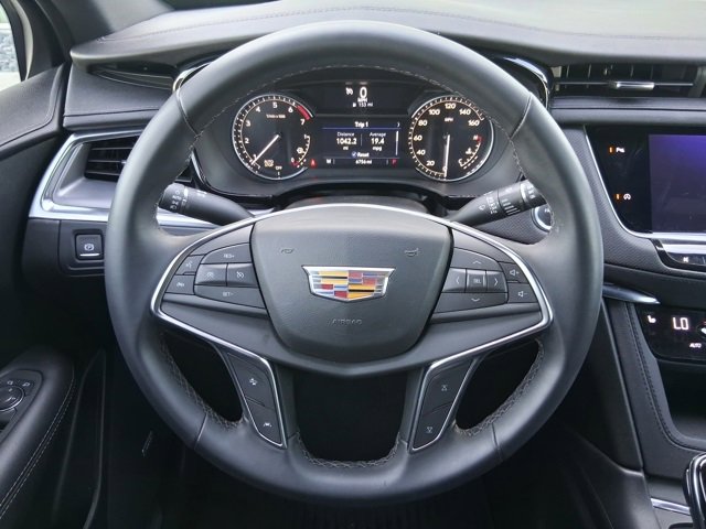 Certified 2025 Cadillac XT5 Luxury image 7