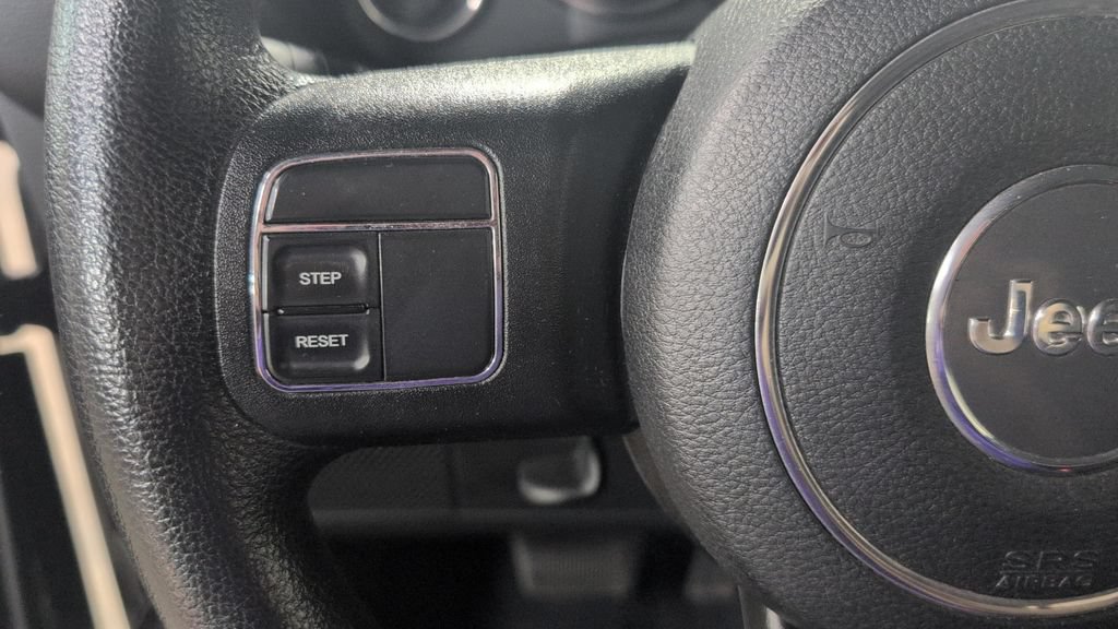 Used 2016 Jeep Wrangler Sport AWD/4WD image 10