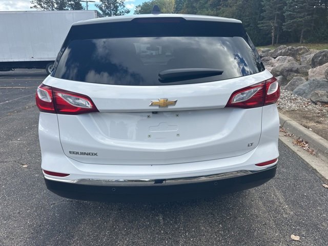 Used 2019 Chevrolet Equinox LT w/ Driver Convenience Package image 4