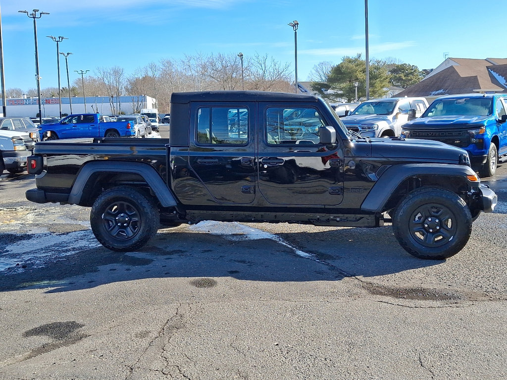 New 2026 Jeep Gladiator Sport image 4