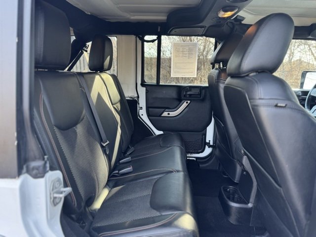 Used 2016 Jeep Wrangler Unlimited Sahara image 19