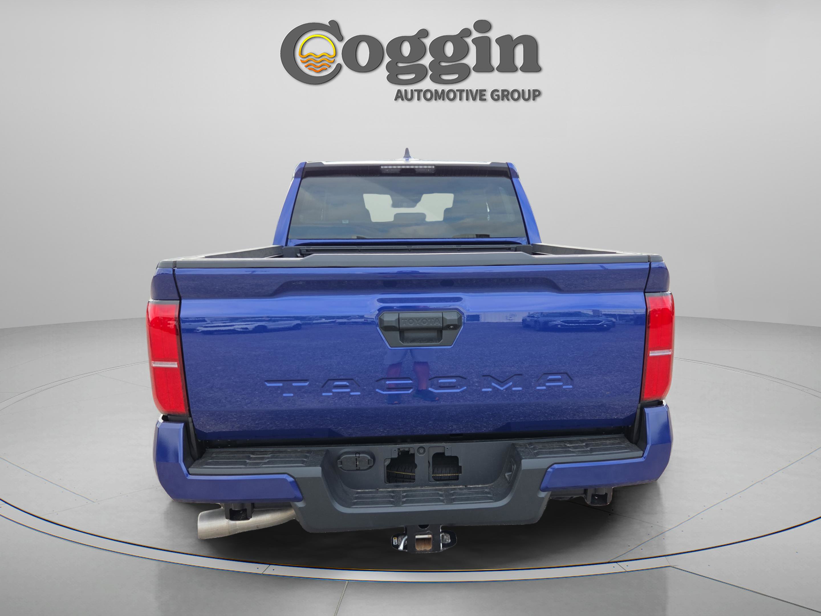 Used 2025 Toyota Tacoma SR5 RWD image 4