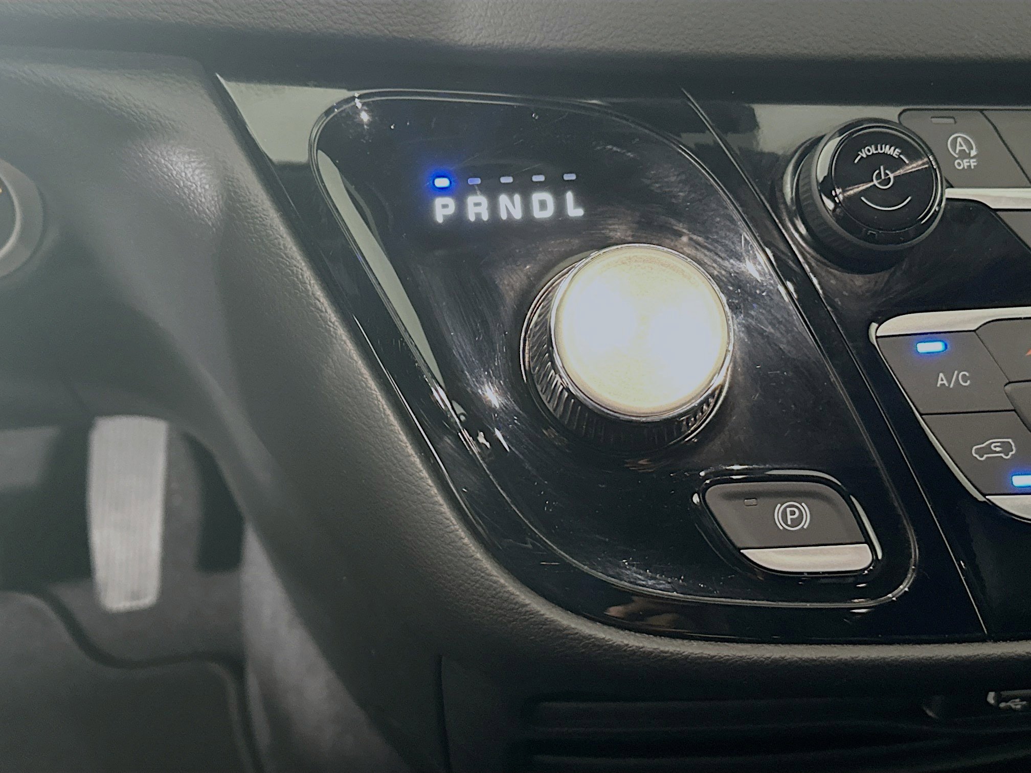 Used 2025 Chrysler Pacifica Select FWD image 21