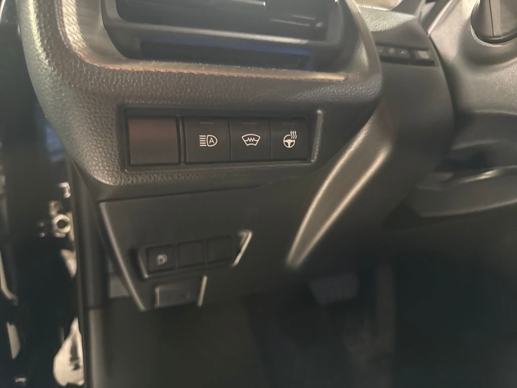 Used 2024 Toyota Prius XLE image 18