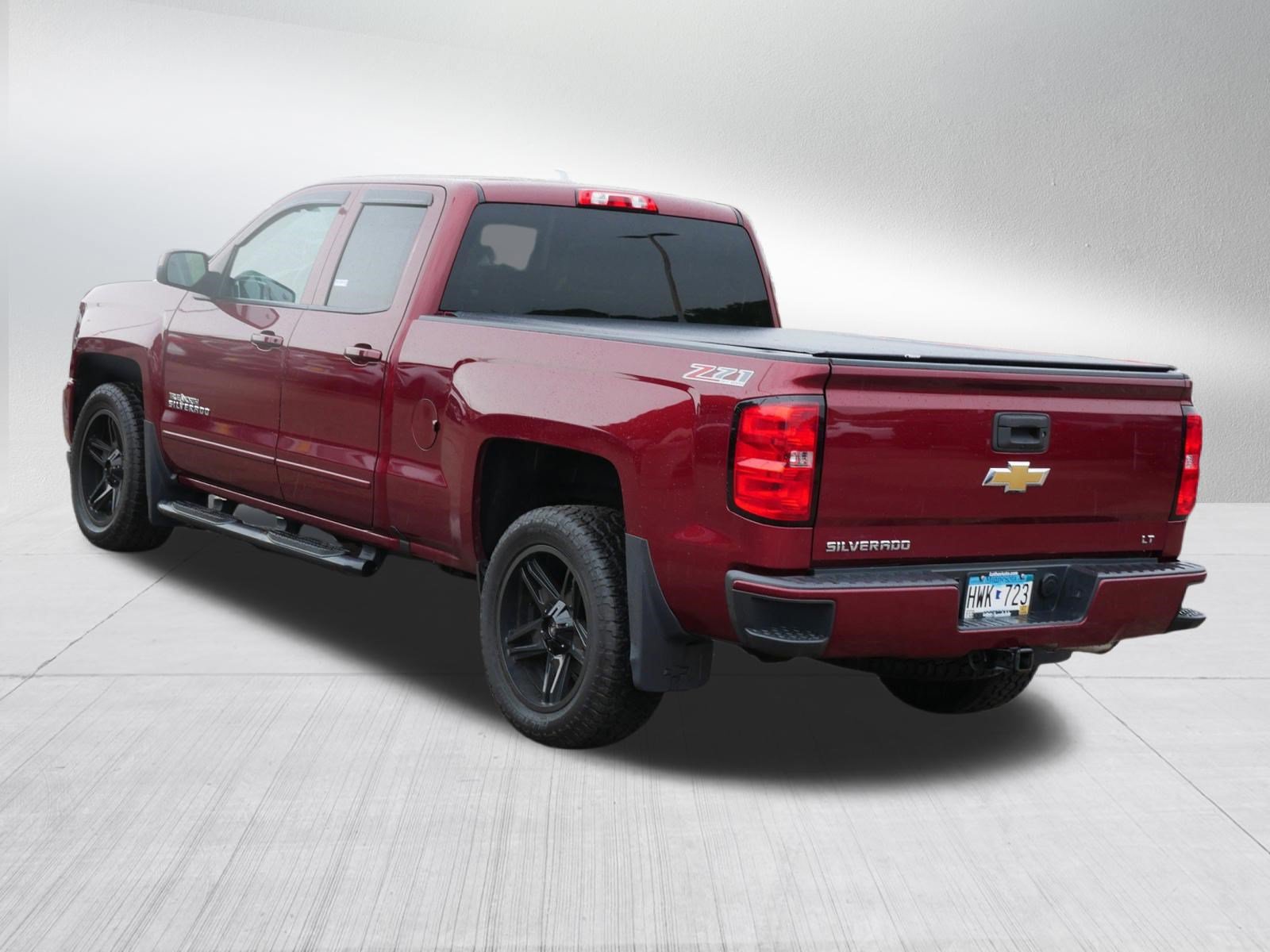 Used 2017 Chevrolet Silverado 1500 LT w/ True North Edition AWD/4WD image 5