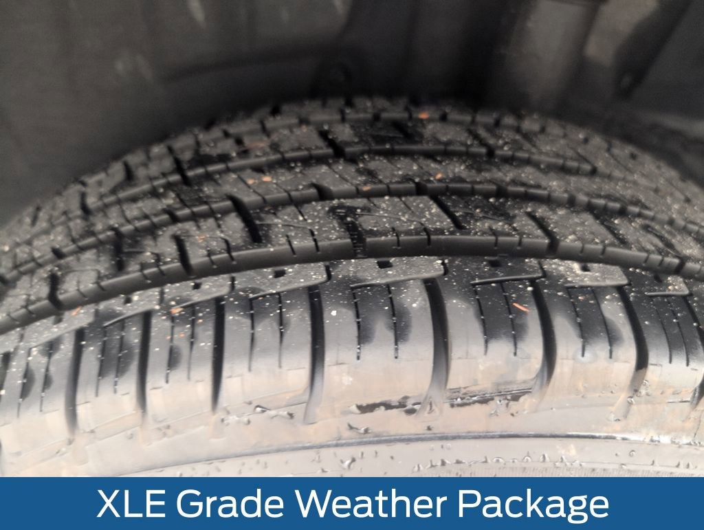 Used 2021 Toyota RAV4 XLE image 23