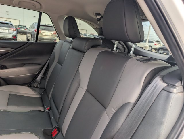 Certified 2025 Subaru Outback Onyx Edition XT AWD/4WD image 28