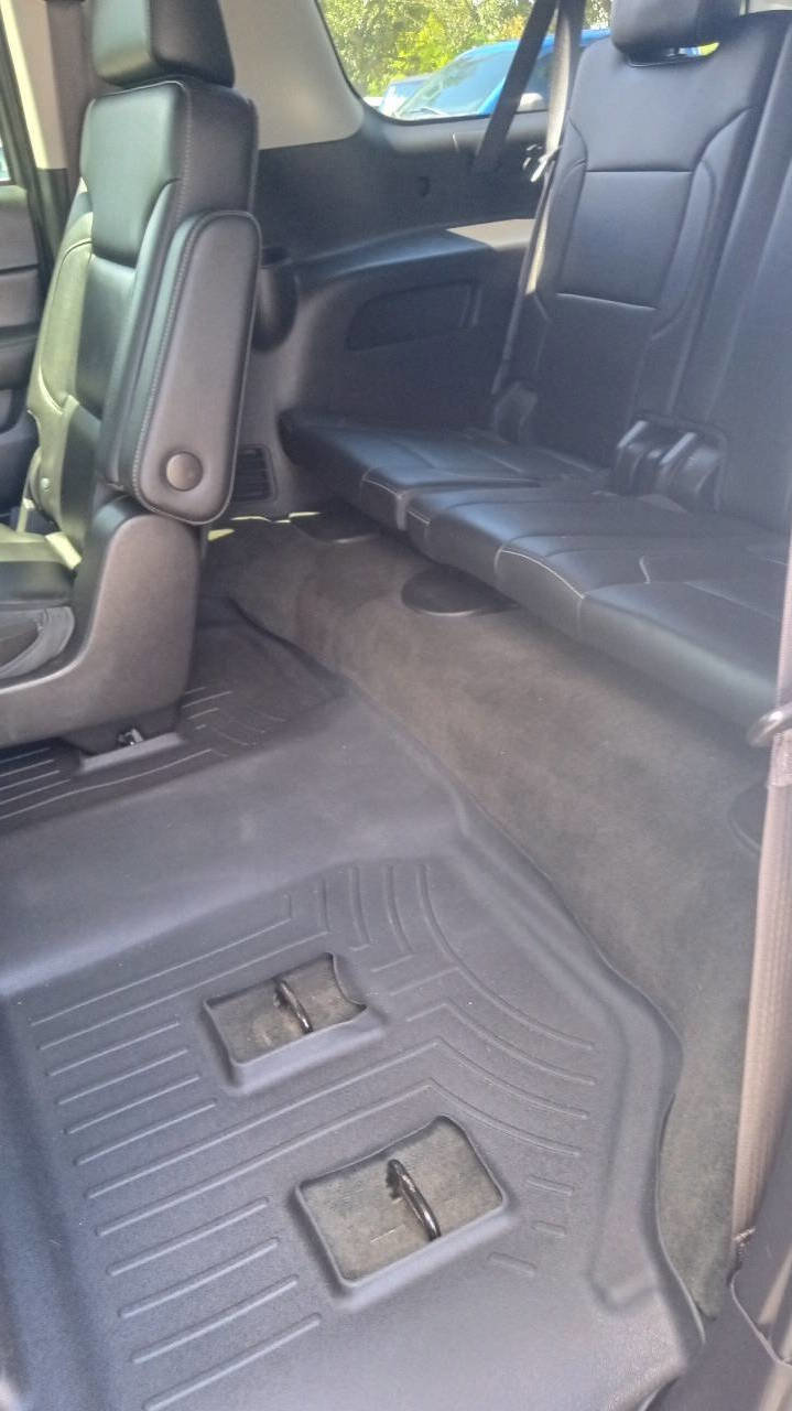 Used 2015 Chevrolet Suburban LT image 19