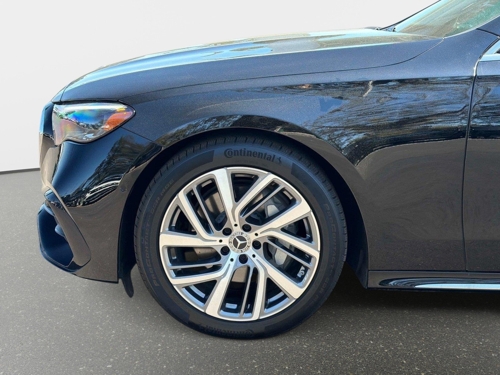 Used 2025 Mercedes-Benz E 350 Sedan image 19