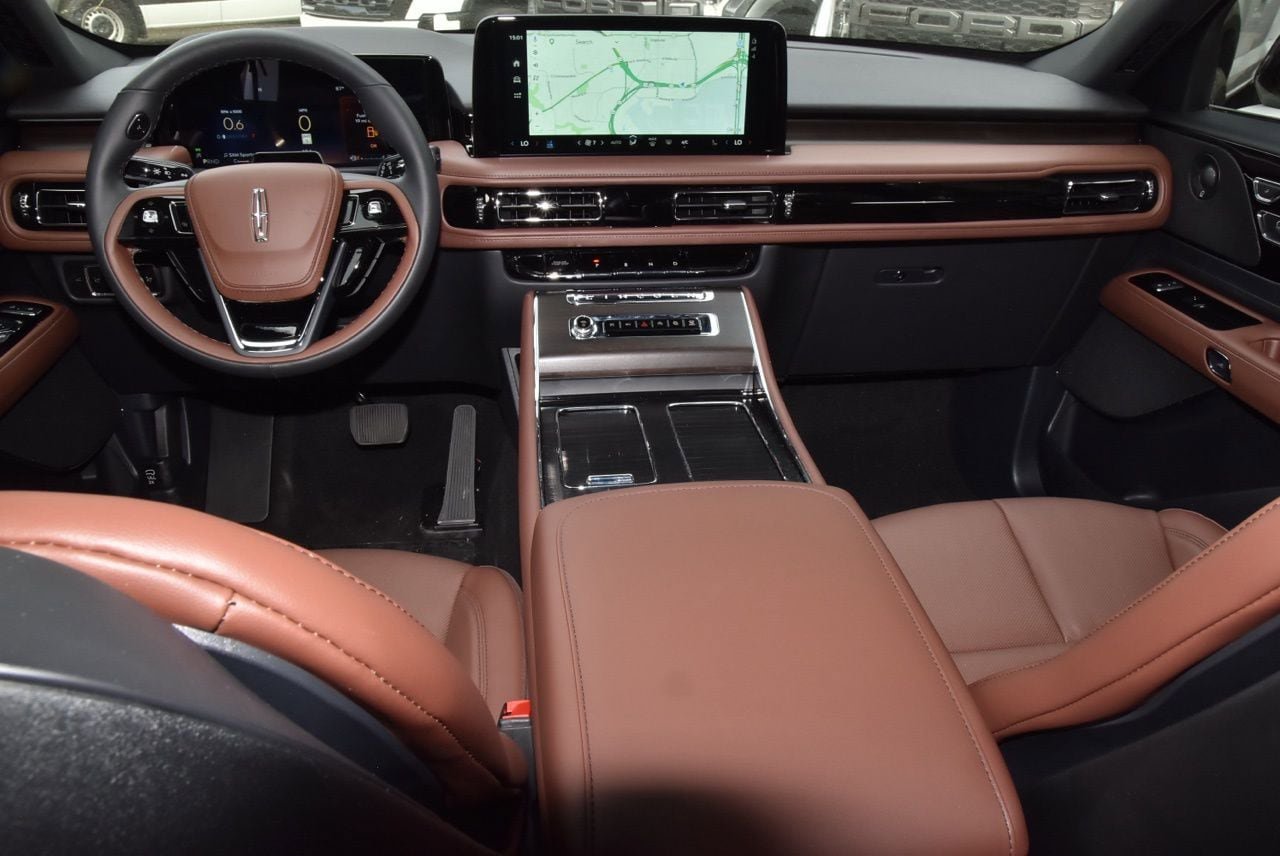 New 2026 Lincoln Aviator Reserve AWD/4WD image 17