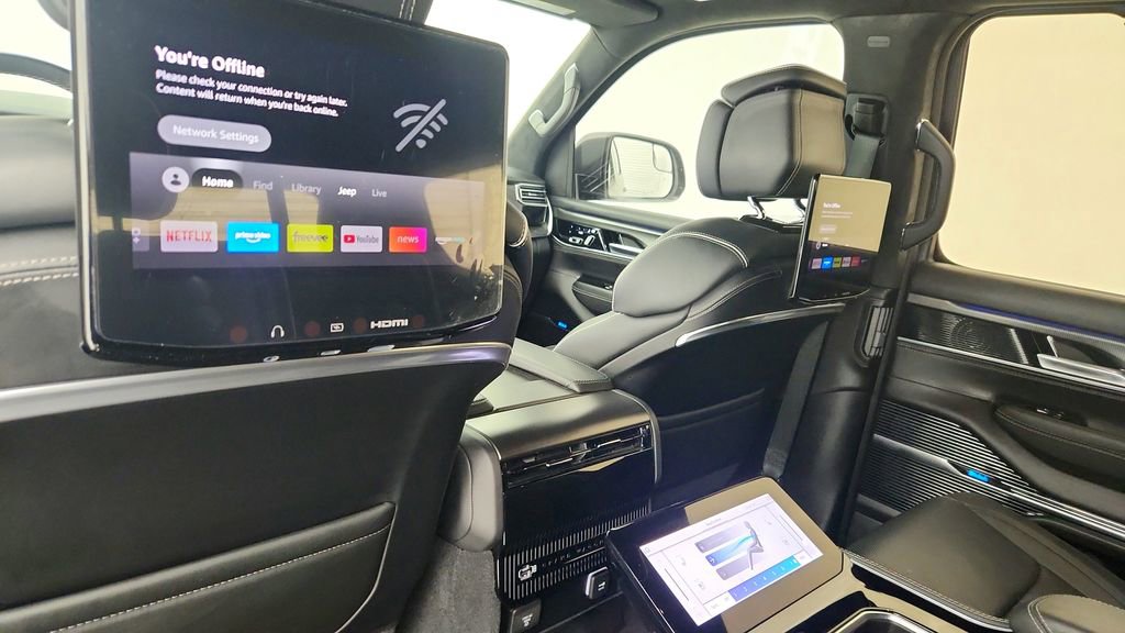 Used 2022 Jeep Grand Wagoneer Series II image 23