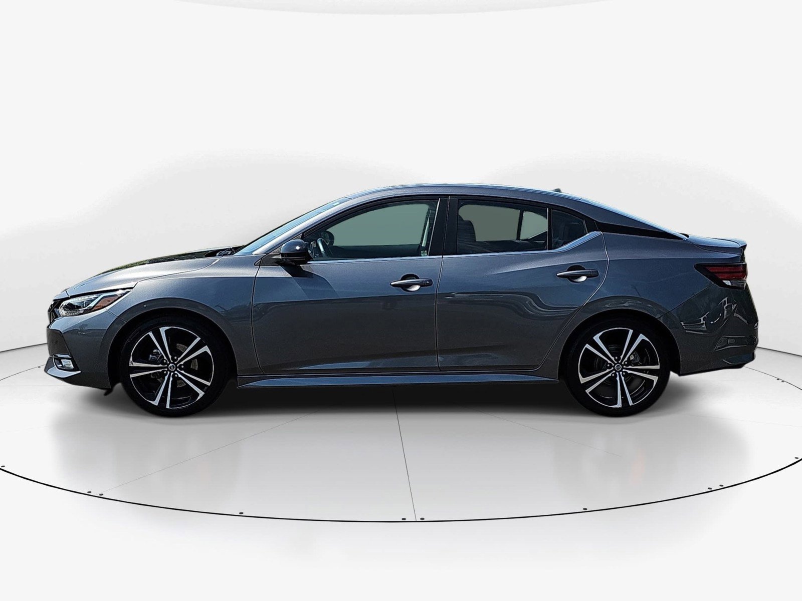 Used 2022 Nissan Sentra SR w/ SR Premium Package FWD image 7